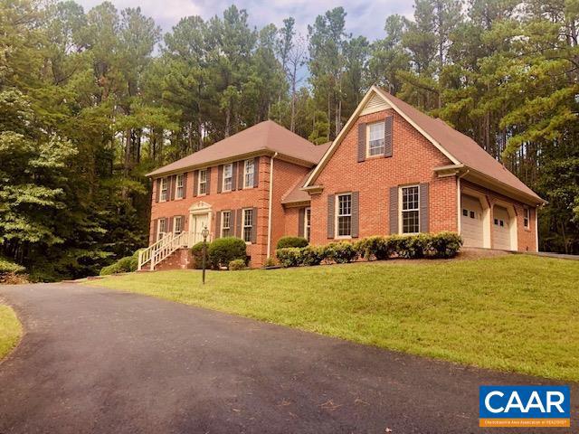 2360 SPRING BROOK DR, CHARLOTTESVILLE, Virginia 22901, 4 Bedrooms Bedrooms, ,4 BathroomsBathrooms,Residential,For sale,2360 SPRING BROOK DR,657026 MLS # 657026