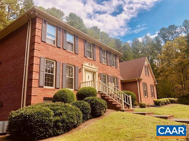 2360 SPRING BROOK DR, CHARLOTTESVILLE, Virginia 22901, 4 Bedrooms Bedrooms, ,4 BathroomsBathrooms,Residential,For sale,2360 SPRING BROOK DR,657026 MLS # 657026