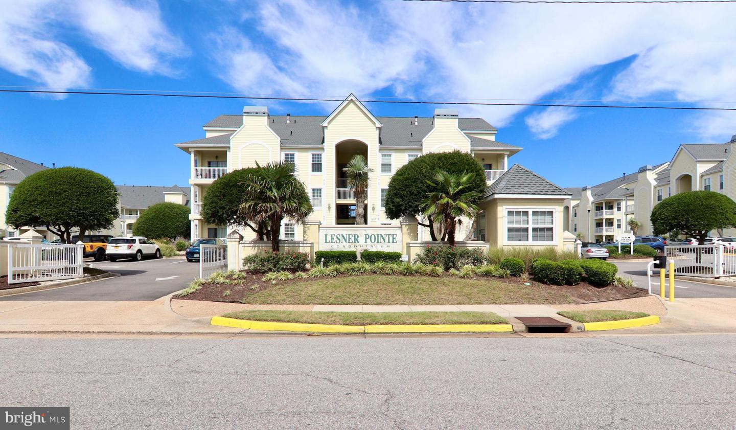 3159 SILVER SANDS CIR #200, VIRGINIA BEACH, Virginia 23451, 3 Bedrooms Bedrooms, 6 Rooms Rooms,2 BathroomsBathrooms,Residential,For sale,3159 SILVER SANDS CIR #200,VAVB2000500 MLS # VAVB2000500