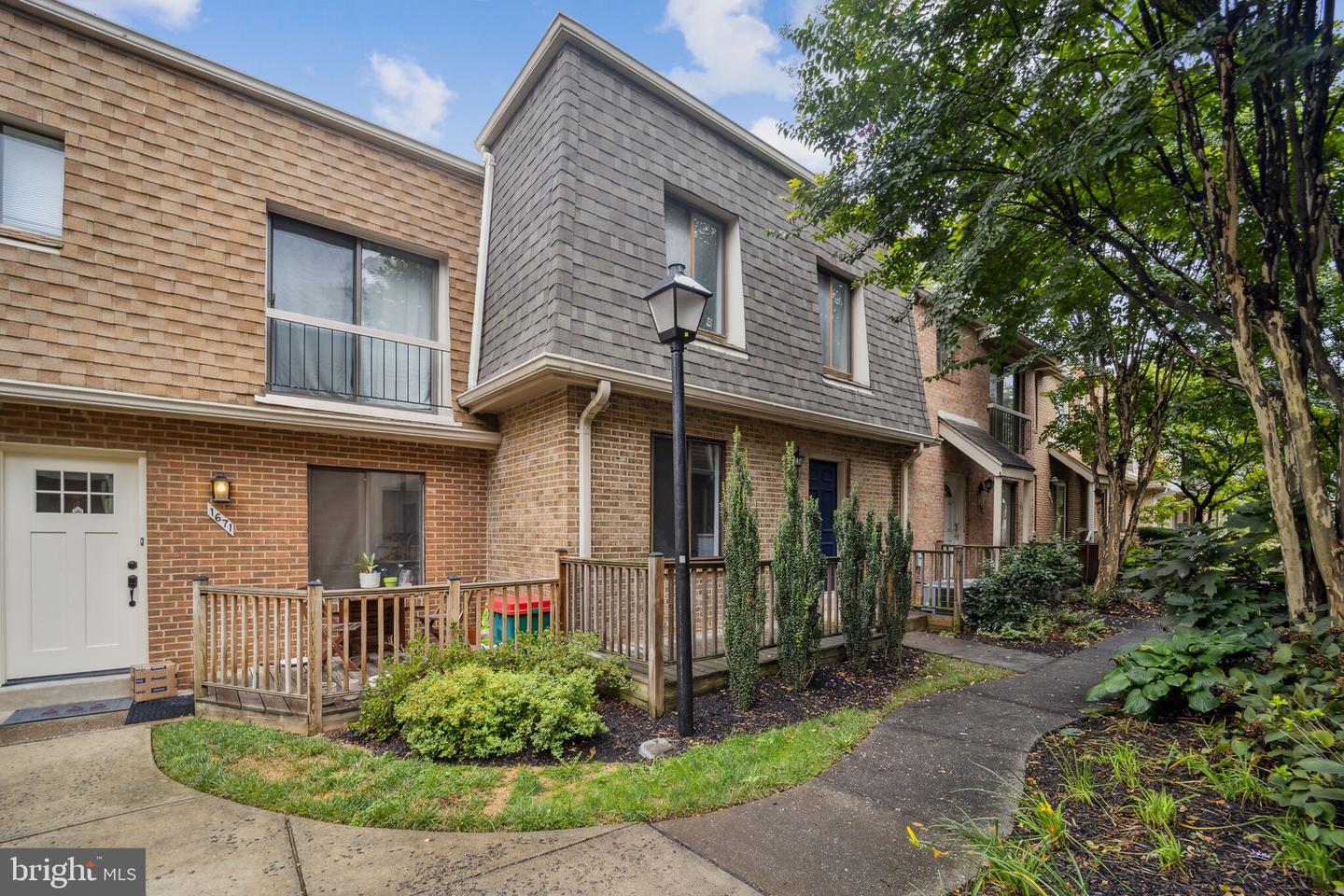 1669 KENWOOD AVE, ALEXANDRIA, Virginia 22302, 3 Bedrooms Bedrooms, ,2 BathroomsBathrooms,Residential,For sale,1669 KENWOOD AVE,VAAX2036942 MLS # VAAX2036942