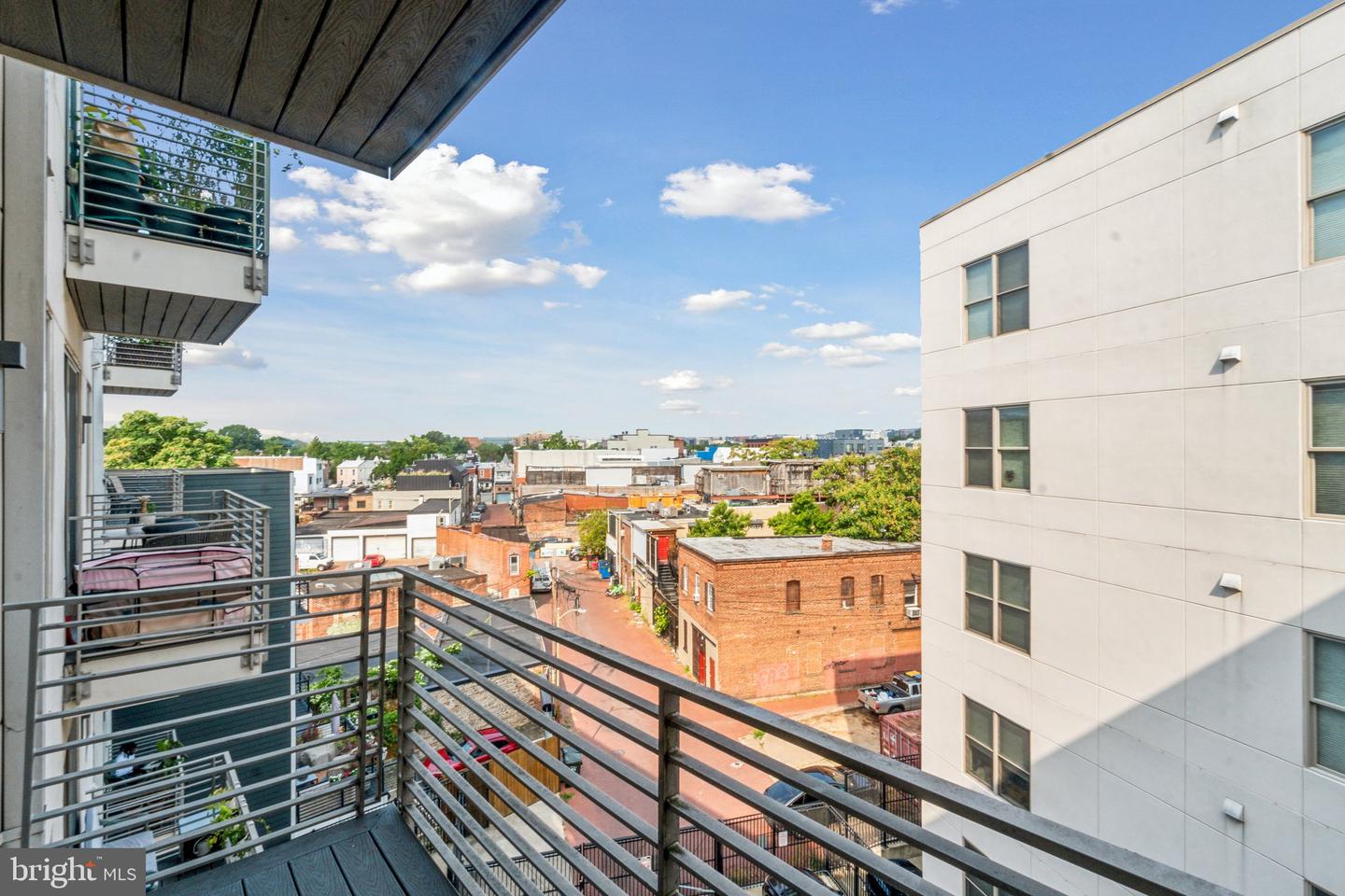 1350 MARYLAND AVE NE #412, WASHINGTON, District Of Columbia 20002, 1 Bedroom Bedrooms, ,1 BathroomBathrooms,Residential,For sale,1350 MARYLAND AVE NE #412,DCDC2156320 MLS # DCDC2156320