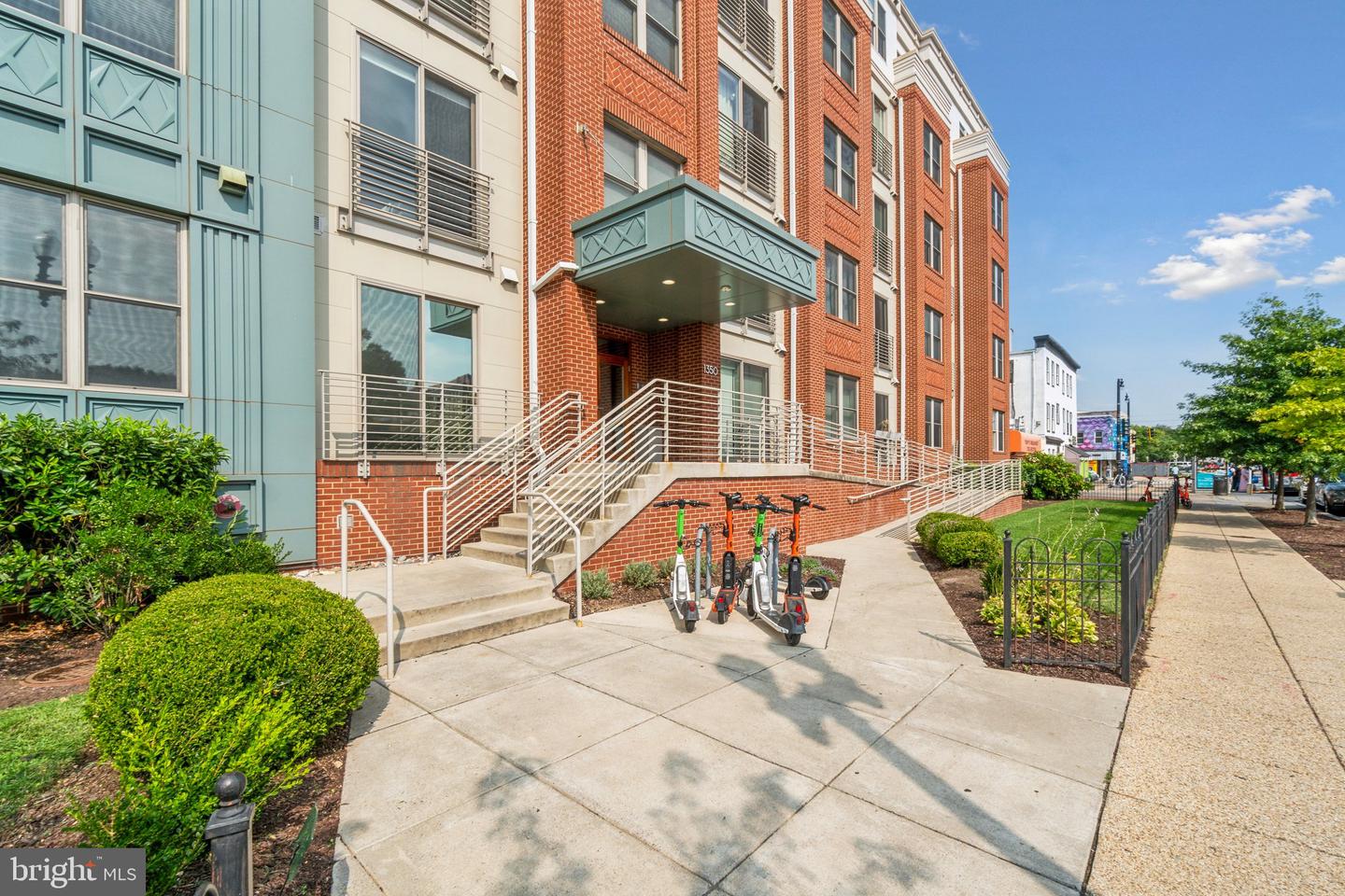 1350 MARYLAND AVE NE #412, WASHINGTON, District Of Columbia 20002, 1 Bedroom Bedrooms, ,1 BathroomBathrooms,Residential,For sale,1350 MARYLAND AVE NE #412,DCDC2156320 MLS # DCDC2156320