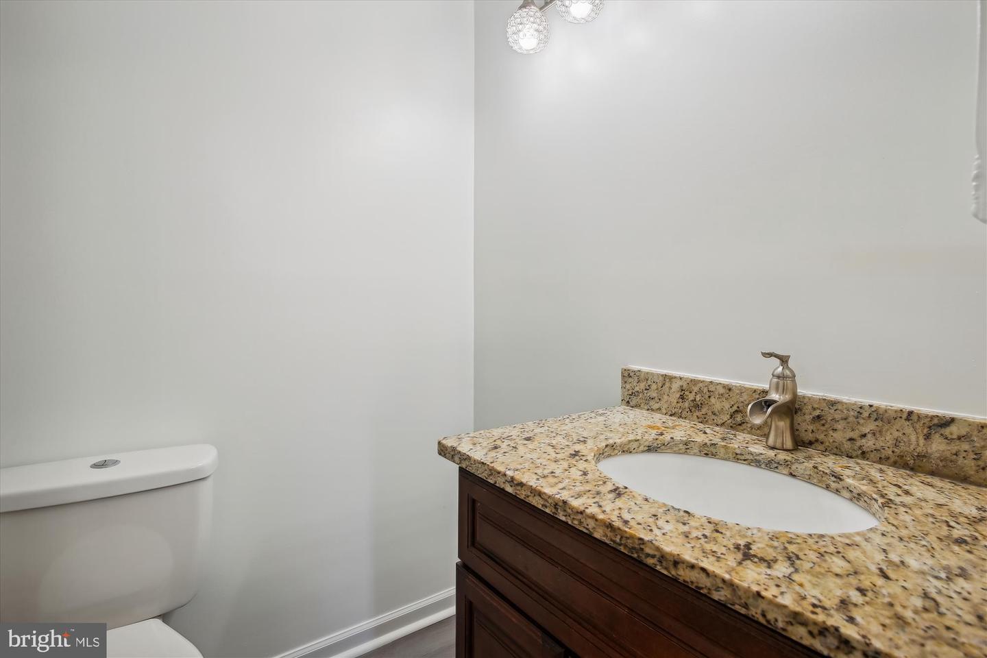 12955 RIDGEMIST LN, FAIRFAX, Virginia 22033, 3 Bedrooms Bedrooms, ,3 BathroomsBathrooms,Residential,For sale,12955 RIDGEMIST LN,VAFX2198956 MLS # VAFX2198956