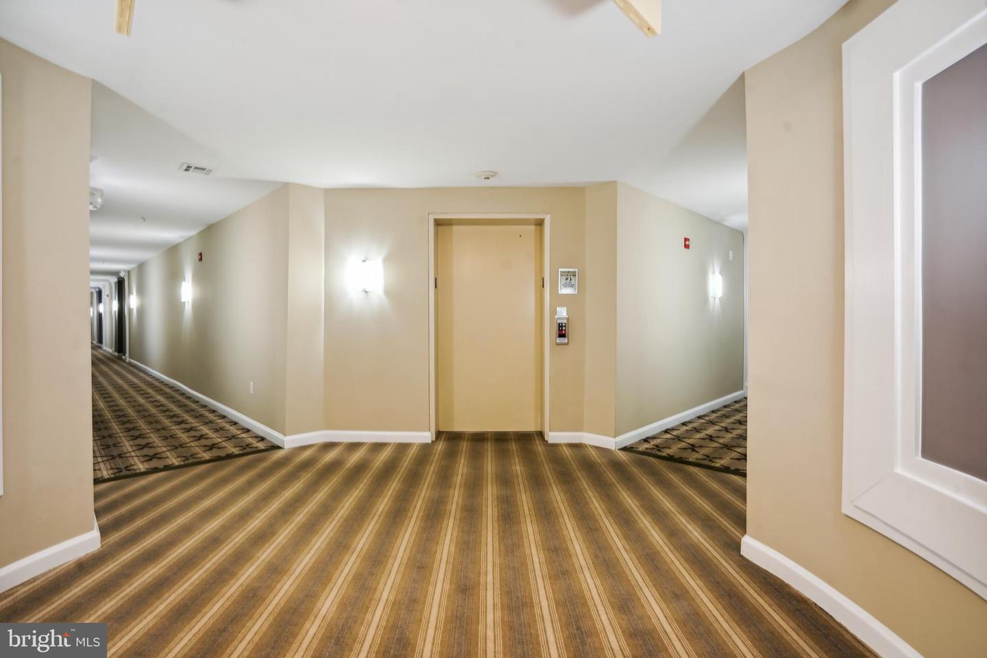 12000 MARKET ST #174, RESTON, Virginia 20190, 3 Bedrooms Bedrooms, ,2 BathroomsBathrooms,Residential,For sale,12000 MARKET ST #174,VAFX2202364 MLS # VAFX2202364