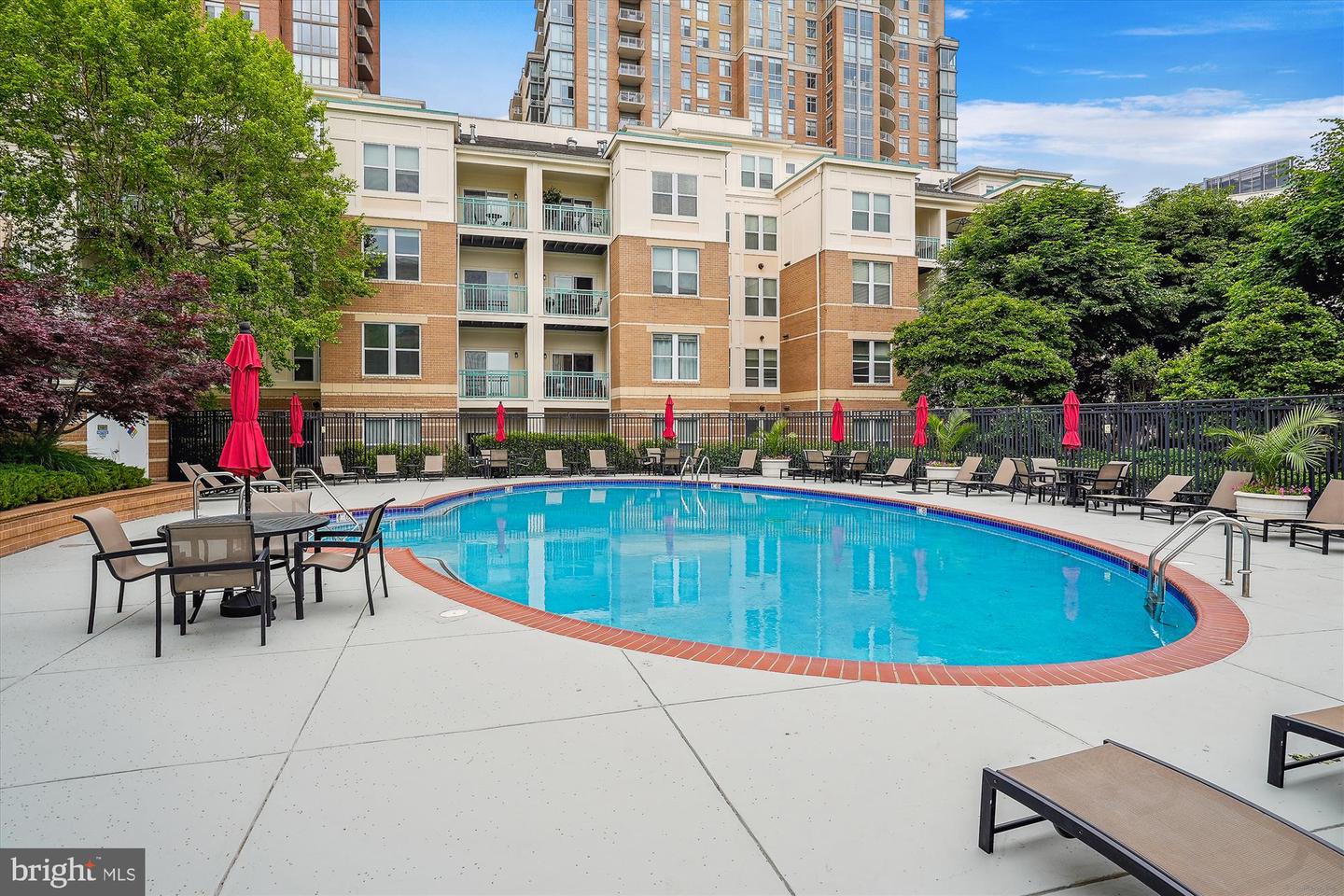 12000 MARKET ST #174, RESTON, Virginia 20190, 3 Bedrooms Bedrooms, ,2 BathroomsBathrooms,Residential,For sale,12000 MARKET ST #174,VAFX2202364 MLS # VAFX2202364