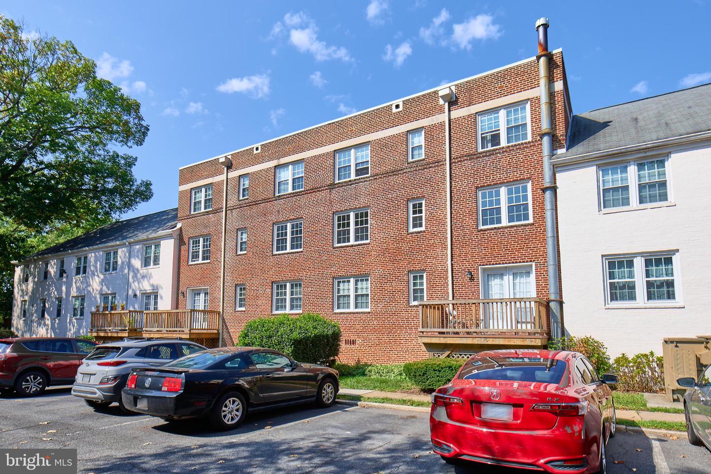 1317 S WALTER REED DR #17201, ARLINGTON, Virginia 22204, 2 Bedrooms Bedrooms, ,1 BathroomBathrooms,Residential,For sale,1317 S WALTER REED DR #17201,VAAR2048864 MLS # VAAR2048864