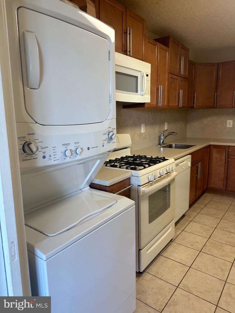 3701 GEORGE MASON DR #509N, FALLS CHURCH, Virginia 22041, 2 Bedrooms Bedrooms, ,2 BathroomsBathrooms,Residential,For sale,3701 GEORGE MASON DR #509N,VAFX2202512 MLS # VAFX2202512