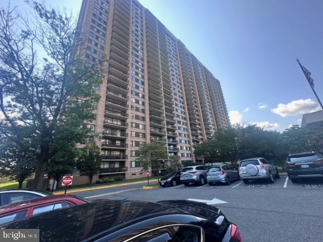 5501 SEMINARY RD #1715S, FALLS CHURCH, Virginia 22041, 1 Bedroom Bedrooms, ,1 BathroomBathrooms,Residential,For sale,5501 SEMINARY RD #1715S,VAFX2202610 MLS # VAFX2202610