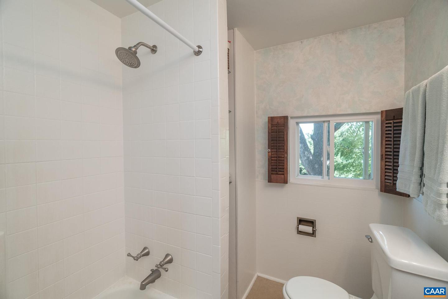 310 CHESTNUT ST, CHARLOTTESVILLE, Virginia 22902, 4 Bedrooms Bedrooms, ,1 BathroomBathrooms,Residential,For sale,310 CHESTNUT ST,657073 MLS # 657073