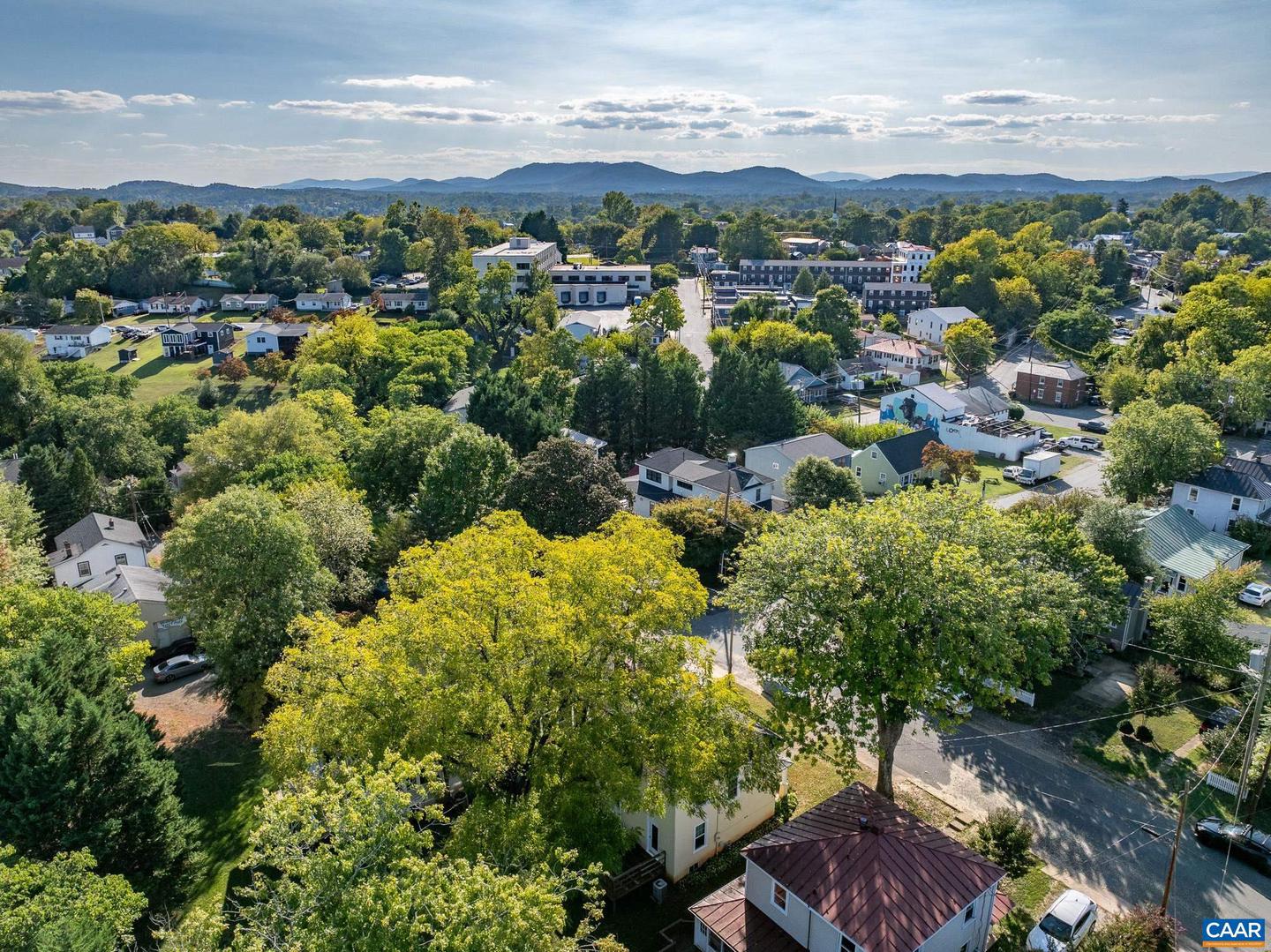 310 CHESTNUT ST, CHARLOTTESVILLE, Virginia 22902, 4 Bedrooms Bedrooms, ,1 BathroomBathrooms,Residential,For sale,310 CHESTNUT ST,657073 MLS # 657073