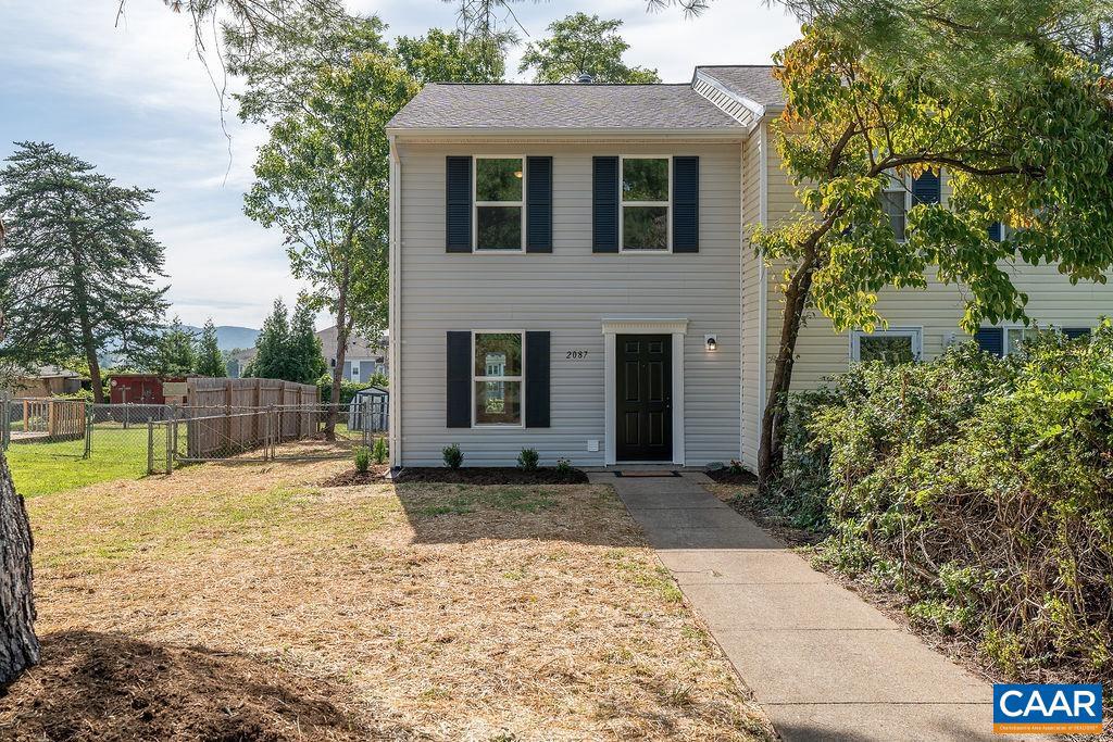 2087 COMMONWEALTH DR, CHARLOTTESVILLE, Virginia 22901, 3 Bedrooms Bedrooms, ,1 BathroomBathrooms,Residential,For sale,2087 COMMONWEALTH DR,656975 MLS # 656975