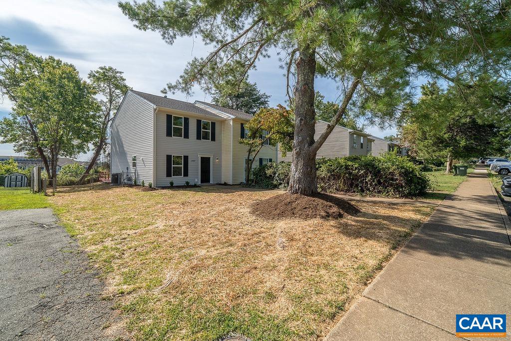 2087 COMMONWEALTH DR, CHARLOTTESVILLE, Virginia 22901, 3 Bedrooms Bedrooms, ,1 BathroomBathrooms,Residential,For sale,2087 COMMONWEALTH DR,656975 MLS # 656975