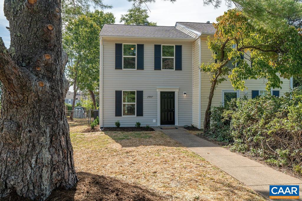 2087 COMMONWEALTH DR, CHARLOTTESVILLE, Virginia 22901, 3 Bedrooms Bedrooms, ,1 BathroomBathrooms,Residential,For sale,2087 COMMONWEALTH DR,656975 MLS # 656975