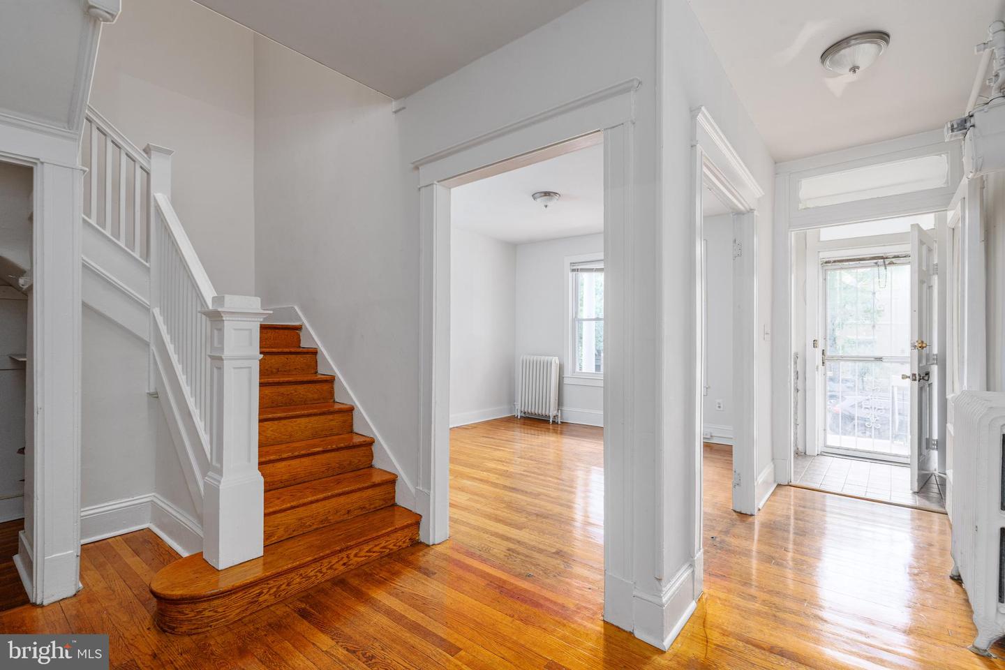 71 V ST NW, WASHINGTON, District Of Columbia 20001, 4 Bedrooms Bedrooms, 10 Rooms Rooms,2 BathroomsBathrooms,Residential,For sale,71 V ST NW,DCDC2160396 MLS # DCDC2160396