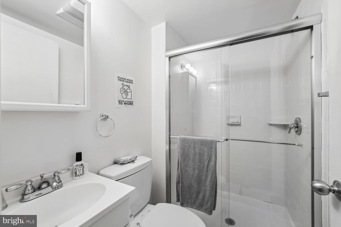 2370 CHAMPLAIN ST NW #12, WASHINGTON, District Of Columbia 20009, ,2 BathroomsBathrooms,Residential,For sale,2370 CHAMPLAIN ST NW #12,DCDC2159760 MLS # DCDC2159760