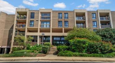 807 N HOWARD ST #313, ALEXANDRIA, Virginia 22304, 2 Bedrooms Bedrooms, ,2 BathroomsBathrooms,Residential,For sale,807 N HOWARD ST #313,VAAX2038262 MLS # VAAX2038262