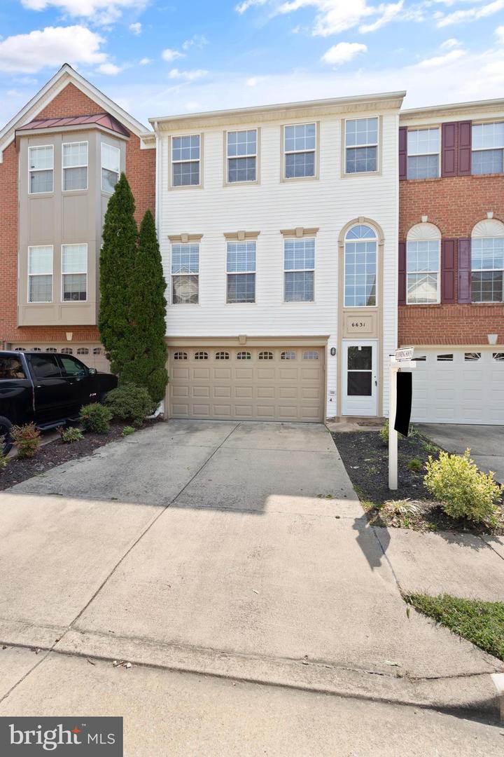 6631 HUNTER CREEK LN, ALEXANDRIA, Virginia 22315, 3 Bedrooms Bedrooms, ,3 BathroomsBathrooms,Residential,For sale,6631 HUNTER CREEK LN,VAFX2193876 MLS # VAFX2193876