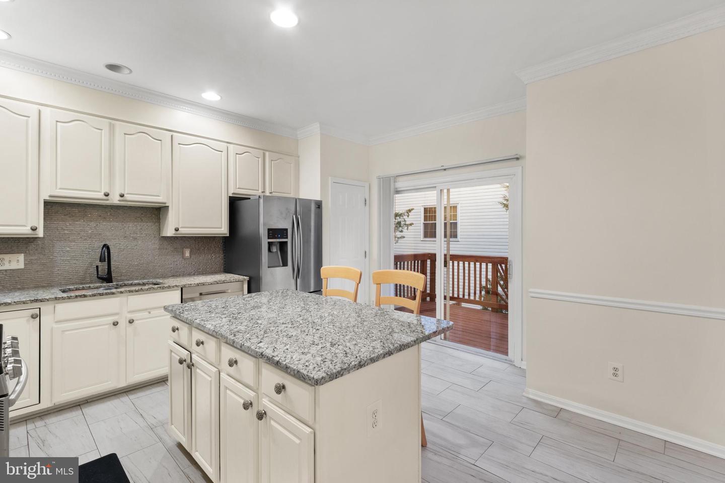 6631 HUNTER CREEK LN, ALEXANDRIA, Virginia 22315, 3 Bedrooms Bedrooms, ,3 BathroomsBathrooms,Residential,For sale,6631 HUNTER CREEK LN,VAFX2193876 MLS # VAFX2193876