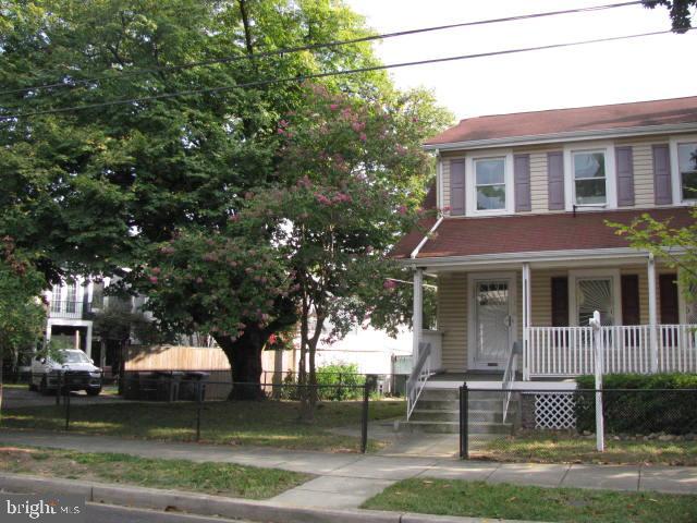 1210 FARRAGUT ST NW, WASHINGTON, District Of Columbia 20011, 4 Bedrooms Bedrooms, ,2 BathroomsBathrooms,Residential,For sale,1210 FARRAGUT ST NW,DCDC2157590 MLS # DCDC2157590