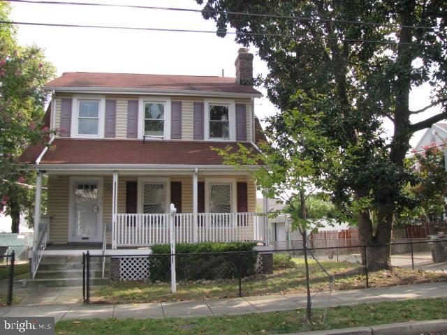 1210 FARRAGUT ST NW, WASHINGTON, District Of Columbia 20011, 4 Bedrooms Bedrooms, ,2 BathroomsBathrooms,Residential,For sale,1210 FARRAGUT ST NW,DCDC2157590 MLS # DCDC2157590