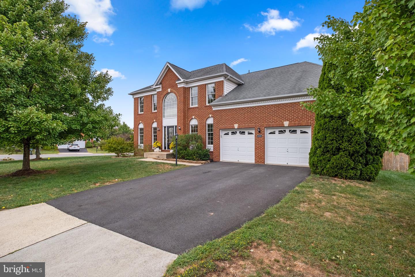 22605 CONKLIN RIDGE CT, ASHBURN, Virginia 20148, 4 Bedrooms Bedrooms, ,3 BathroomsBathrooms,Residential,For sale,22605 CONKLIN RIDGE CT,VALO2079334 MLS # VALO2079334