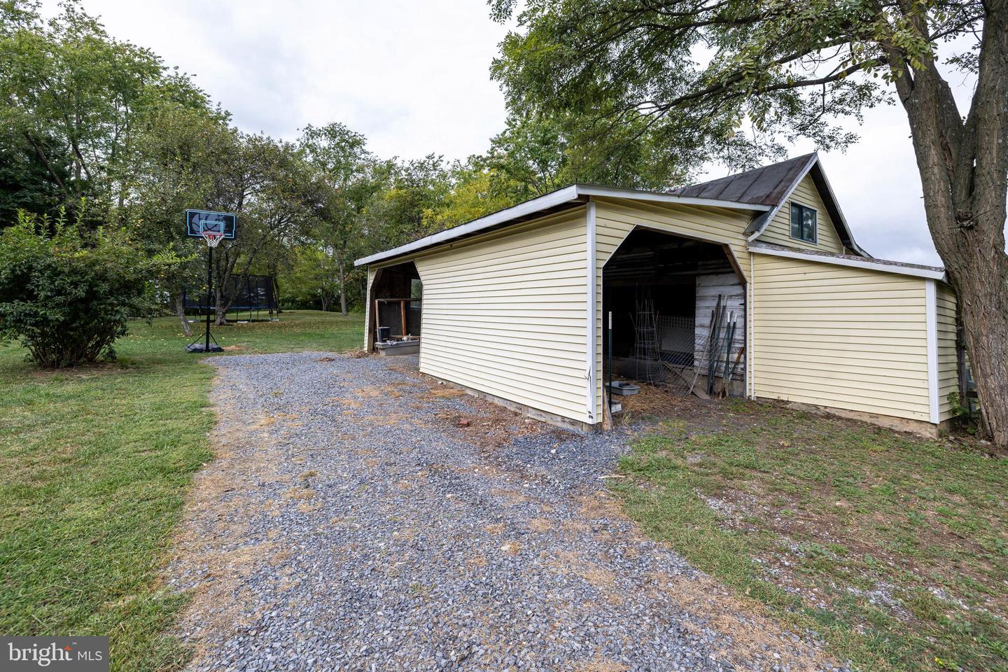 4607 SWARTZ RD, MAURERTOWN, Virginia 22644, 4 Bedrooms Bedrooms, ,3 BathroomsBathrooms,Residential,For sale,4607 SWARTZ RD,VASH2009662 MLS # VASH2009662