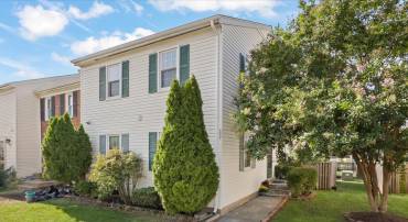 12937 RIDGEMIST LN, FAIRFAX, Virginia 22033, 4 Bedrooms Bedrooms, ,3 BathroomsBathrooms,Residential,For sale,12937 RIDGEMIST LN,VAFX2202620 MLS # VAFX2202620