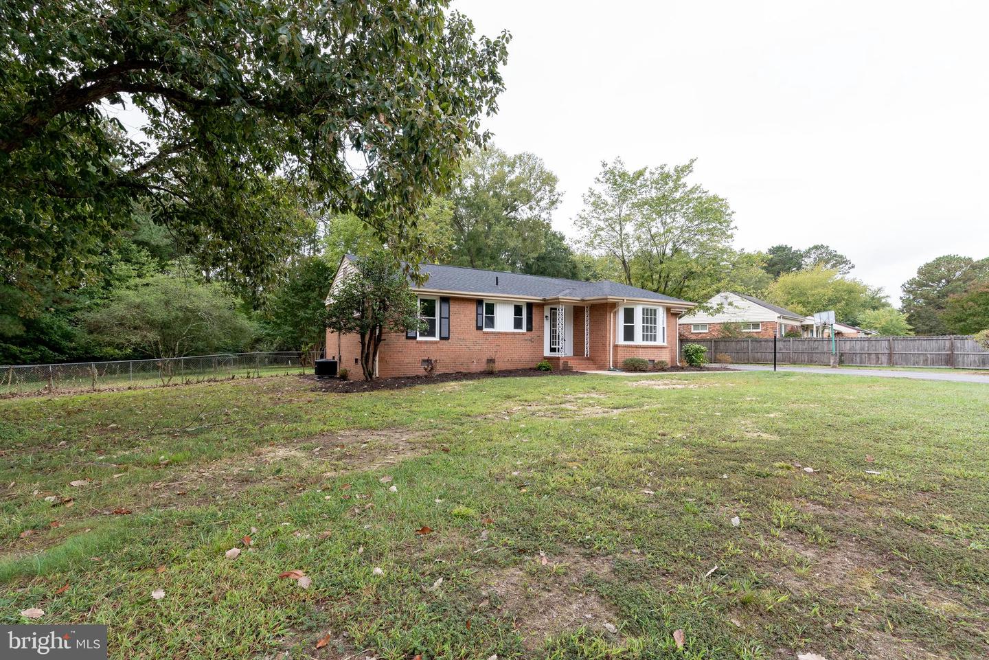 1700 HOLLANDALE RD, HENRICO, Virginia 23238, 3 Bedrooms Bedrooms, ,2 BathroomsBathrooms,Residential,For sale,1700 HOLLANDALE RD,VAHN2000678 MLS # VAHN2000678