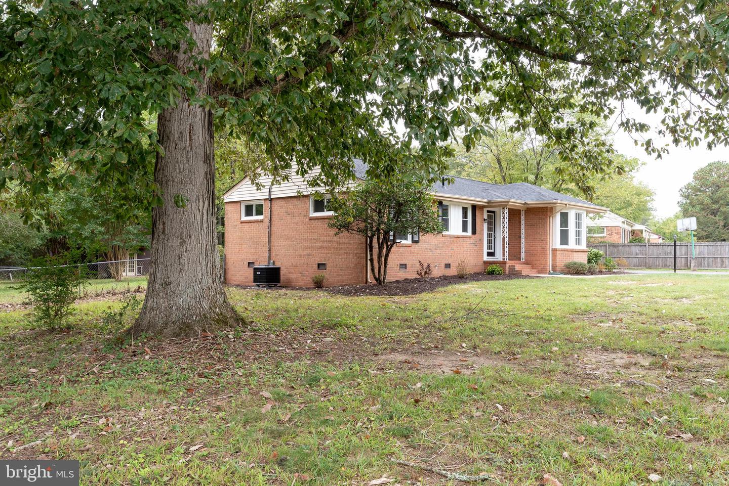 1700 HOLLANDALE RD, HENRICO, Virginia 23238, 3 Bedrooms Bedrooms, ,2 BathroomsBathrooms,Residential,For sale,1700 HOLLANDALE RD,VAHN2000678 MLS # VAHN2000678