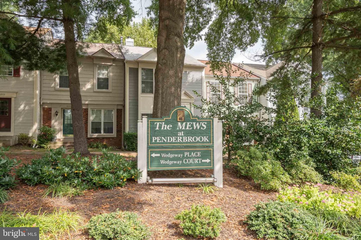 12108 GREEN LEAF CT #114, FAIRFAX, Virginia 22033, 2 Bedrooms Bedrooms, ,2 BathroomsBathrooms,Residential,For sale,12108 GREEN LEAF CT #114,VAFX2202964 MLS # VAFX2202964