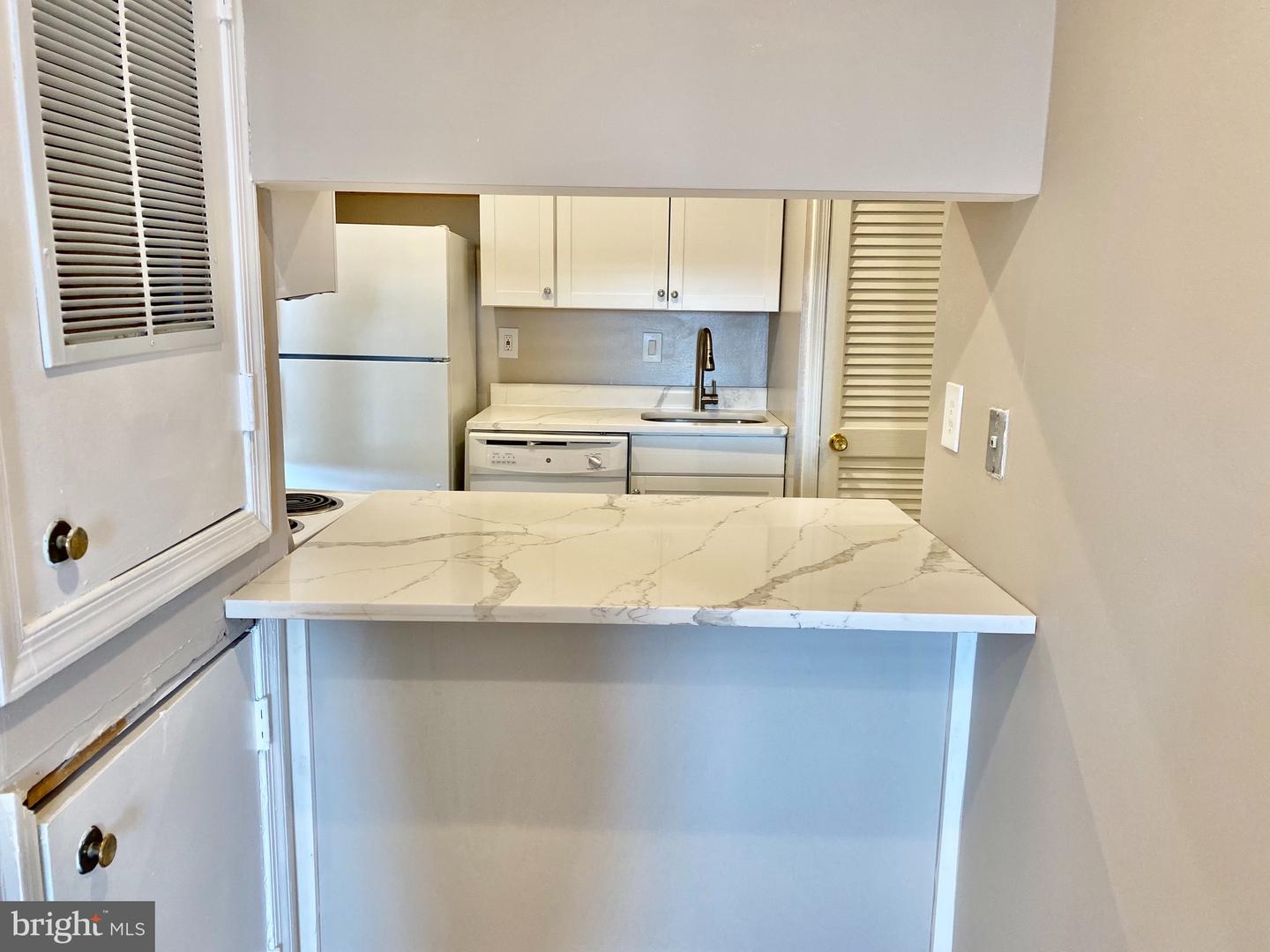 3709 ALABAMA AVE SE #301, WASHINGTON, District Of Columbia 20020, 2 Bedrooms Bedrooms, ,1 BathroomBathrooms,Residential,For sale,3709 ALABAMA AVE SE #301,DCDC2160974 MLS # DCDC2160974