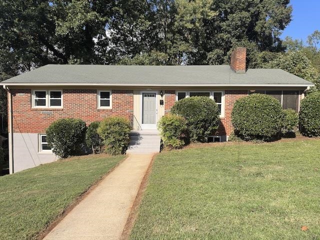 1124 WESTCHESTER DR, LYNCHBURG, Virginia 24502, 5 Bedrooms Bedrooms, ,2 BathroomsBathrooms,Residential,1124 WESTCHESTER DR,657128 MLS # 657128