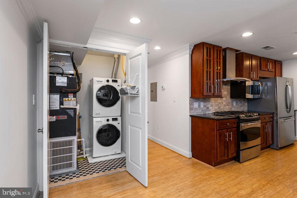 5231 CONNECTICUT AVE NW #202, WASHINGTON, District Of Columbia 20015, 2 Bedrooms Bedrooms, 5 Rooms Rooms,2 BathroomsBathrooms,Residential,For sale,5231 CONNECTICUT AVE NW #202,DCDC2141212 MLS # DCDC2141212