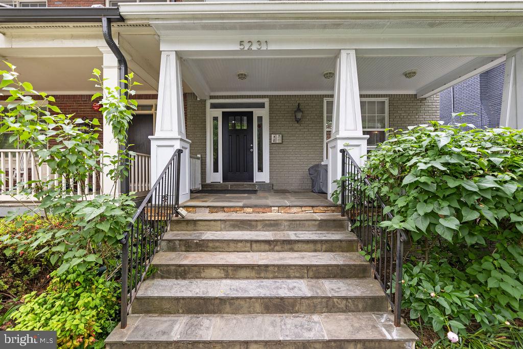 5231 CONNECTICUT AVE NW #202, WASHINGTON, District Of Columbia 20015, 2 Bedrooms Bedrooms, 5 Rooms Rooms,2 BathroomsBathrooms,Residential,For sale,5231 CONNECTICUT AVE NW #202,DCDC2141212 MLS # DCDC2141212