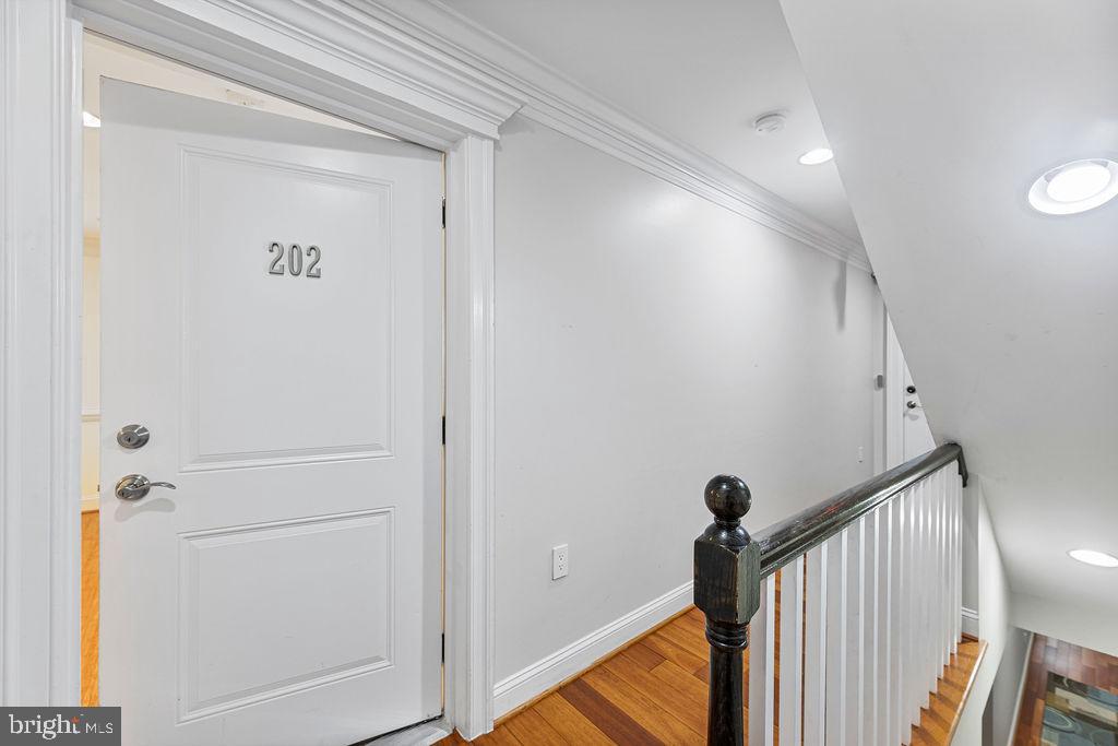 5231 CONNECTICUT AVE NW #202, WASHINGTON, District Of Columbia 20015, 2 Bedrooms Bedrooms, 5 Rooms Rooms,2 BathroomsBathrooms,Residential,For sale,5231 CONNECTICUT AVE NW #202,DCDC2141212 MLS # DCDC2141212