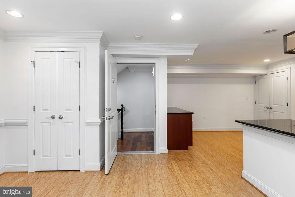 5231 CONNECTICUT AVE NW #202, WASHINGTON, District Of Columbia 20015, 2 Bedrooms Bedrooms, 5 Rooms Rooms,2 BathroomsBathrooms,Residential,For sale,5231 CONNECTICUT AVE NW #202,DCDC2141212 MLS # DCDC2141212