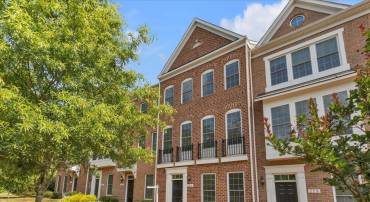 280 TRAIN WHISTLE TER SE, LEESBURG, Virginia 20175, 4 Bedrooms Bedrooms, ,4 BathroomsBathrooms,Residential,For sale,280 TRAIN WHISTLE TER SE,VALO2073720 MLS # VALO2073720