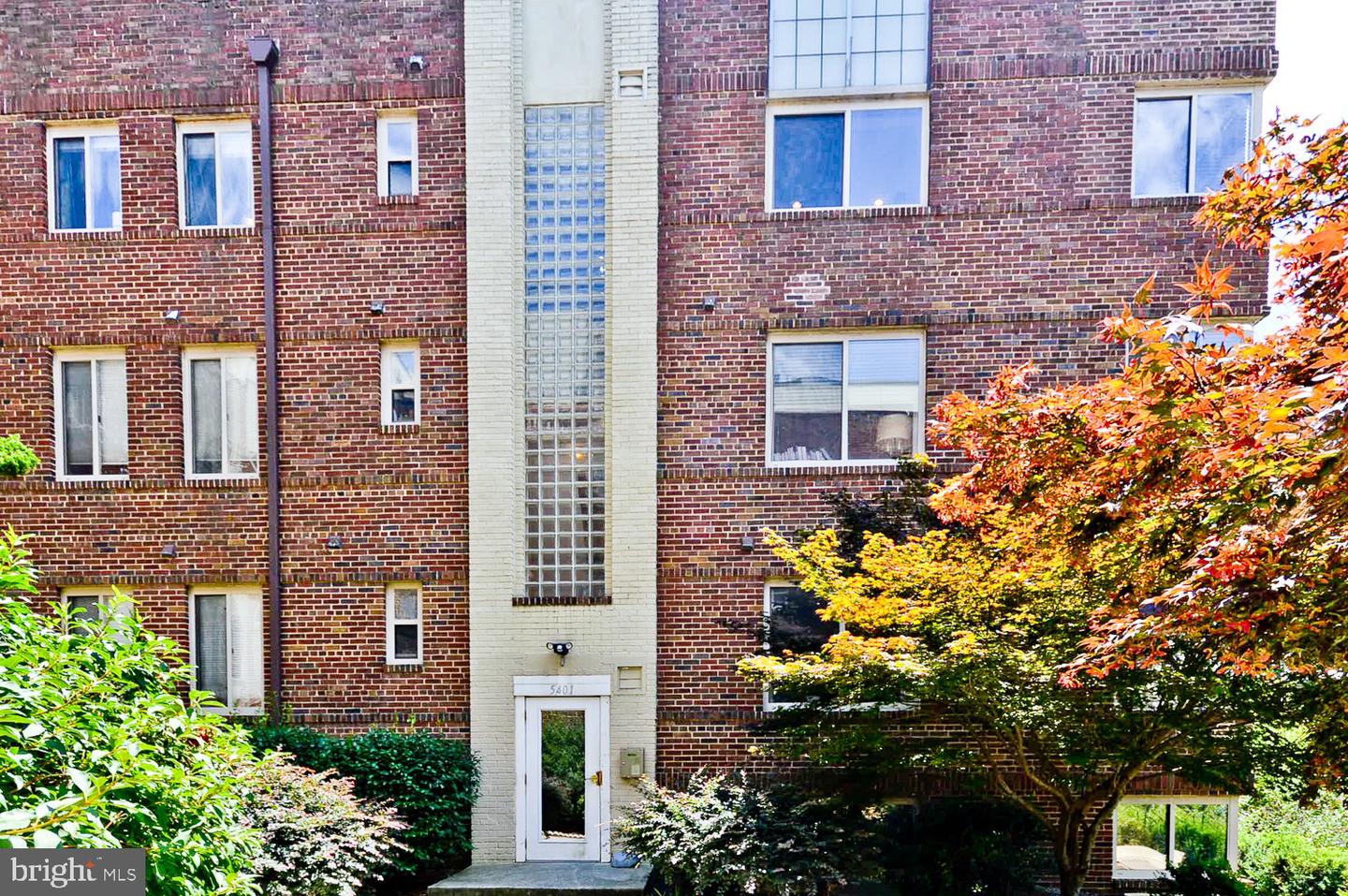 5401 9TH ST NW #302, WASHINGTON, District Of Columbia 20011, 3 Bedrooms Bedrooms, ,2 BathroomsBathrooms,Residential,For sale,5401 9TH ST NW #302,DCDC2153992 MLS # DCDC2153992