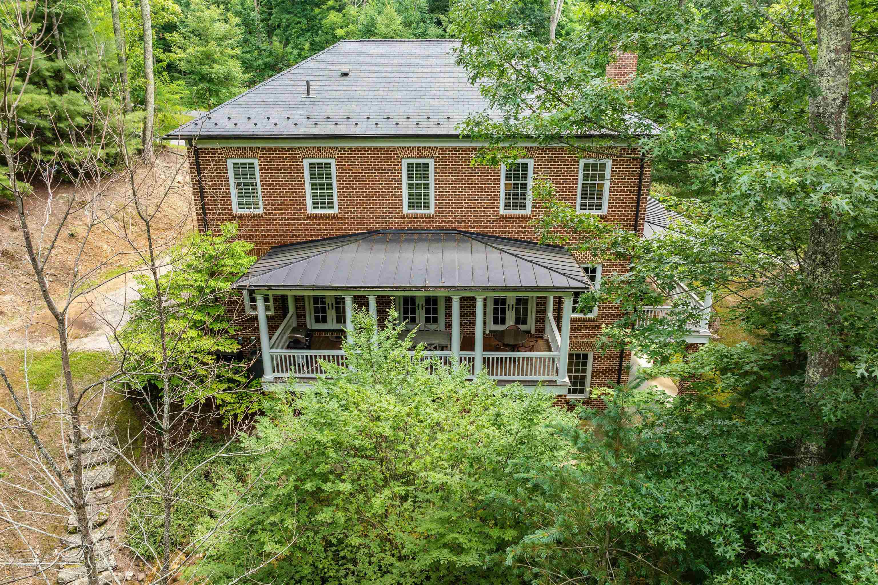 33 DONALD ROSS TRL, HOT SPRINGS, Virginia 24445, 5 Bedrooms Bedrooms, ,4 BathroomsBathrooms,Residential,33 DONALD ROSS TRL,657190 MLS # 657190