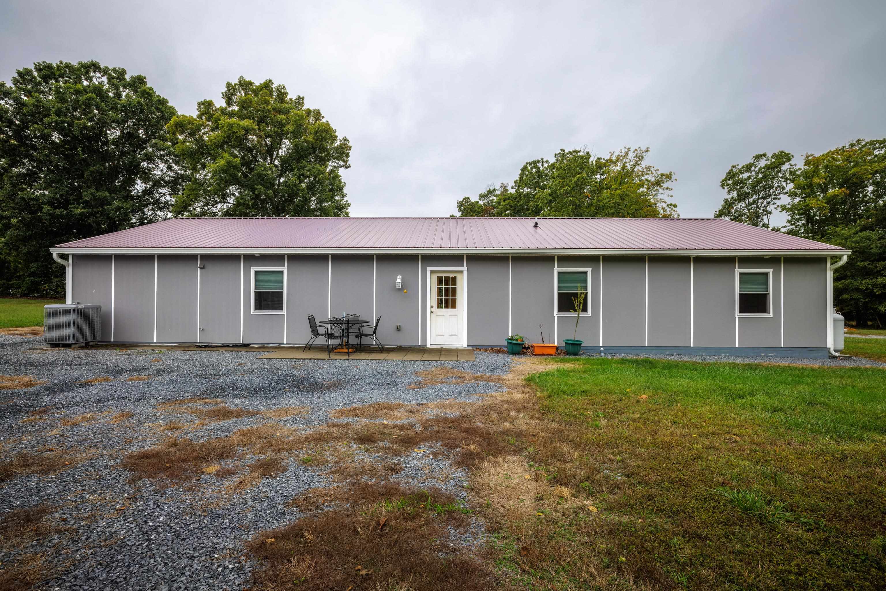 232 OLD BACK RD, RAPHINE, Virginia 24472, 3 Bedrooms Bedrooms, ,3 BathroomsBathrooms,Residential,232 OLD BACK RD,657191 MLS # 657191