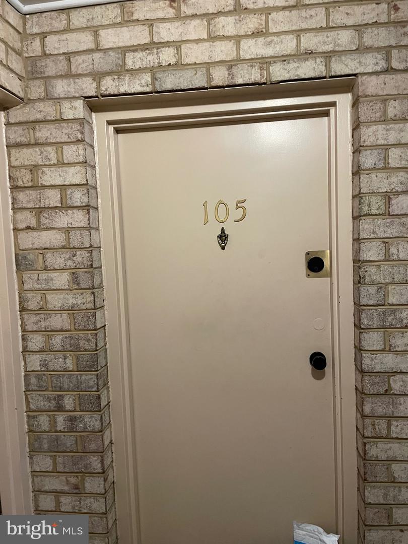 12715 GORDON BLVD #105, WOODBRIDGE, Virginia 22192, 2 Bedrooms Bedrooms, ,2 BathroomsBathrooms,Residential,For sale,12715 GORDON BLVD #105,VAPW2077940 MLS # VAPW2077940