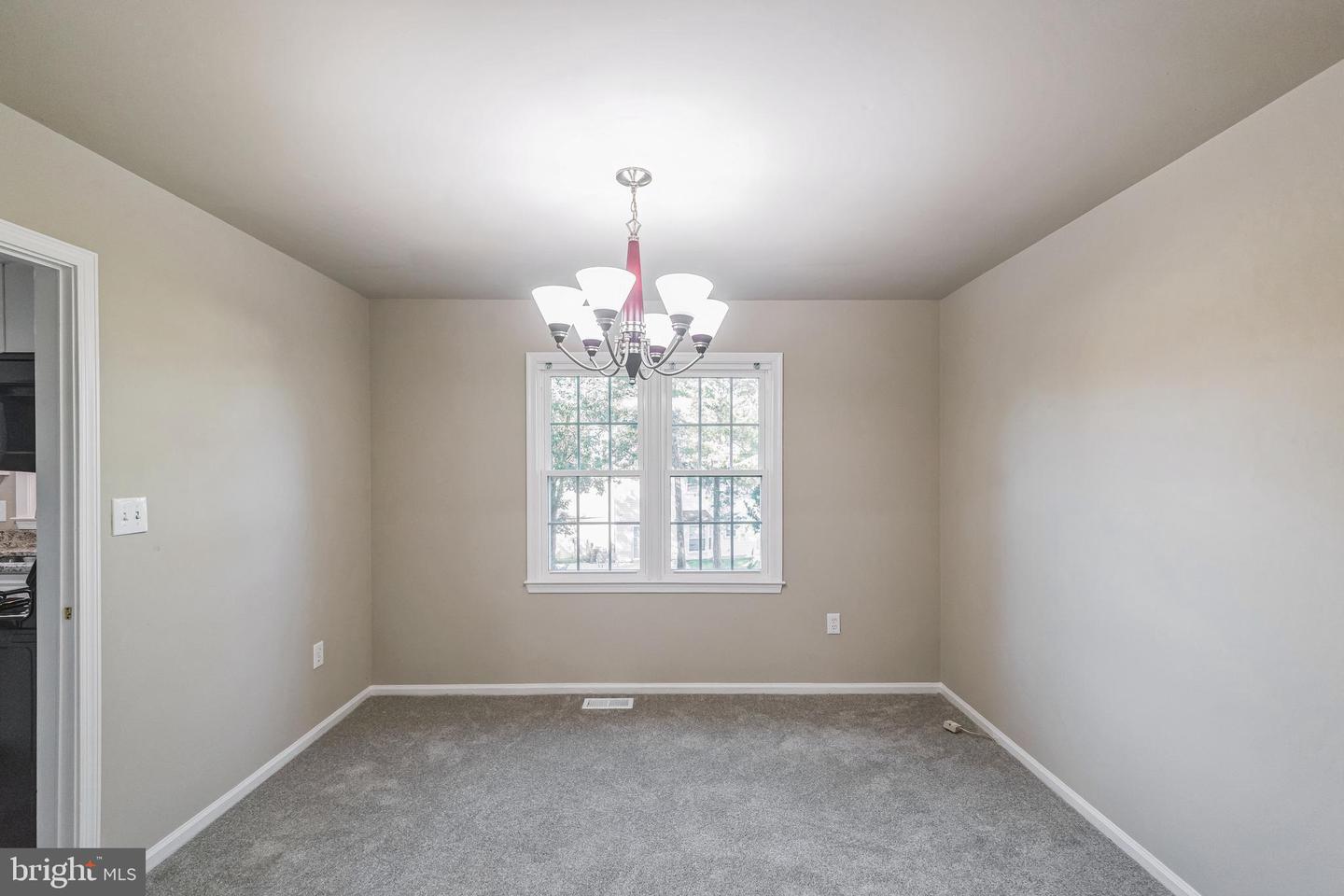 5734 NEWGATE TAVERN CT, CENTREVILLE, Virginia 20120, 3 Bedrooms Bedrooms, ,2 BathroomsBathrooms,Residential,For sale,5734 NEWGATE TAVERN CT,VAFX2194834 MLS # VAFX2194834