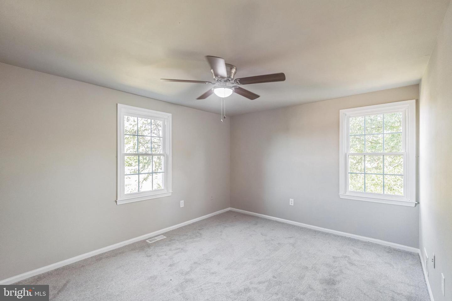 5734 NEWGATE TAVERN CT, CENTREVILLE, Virginia 20120, 3 Bedrooms Bedrooms, ,2 BathroomsBathrooms,Residential,For sale,5734 NEWGATE TAVERN CT,VAFX2194834 MLS # VAFX2194834