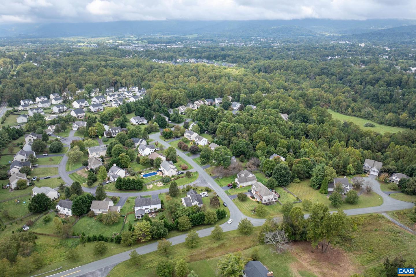 5349 WINDY RIDGE RD, CHARLOTTESVILLE, Virginia 22903, 4 Bedrooms Bedrooms, ,3 BathroomsBathrooms,Residential,For sale,5349 WINDY RIDGE RD,657127 MLS # 657127