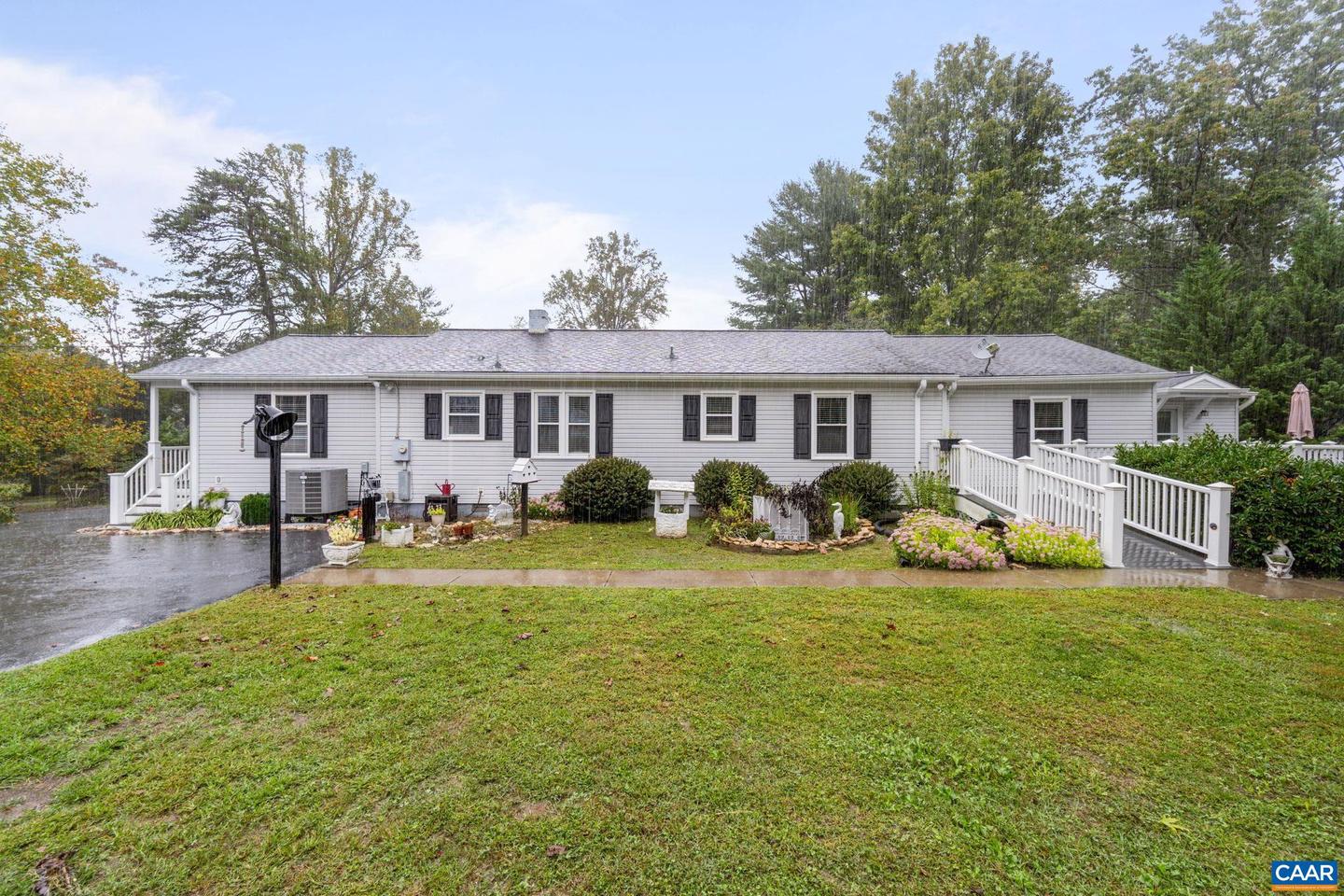 2798 WEST RIVER RD, SCOTTSVILLE, Virginia 24590, 3 Bedrooms Bedrooms, ,1 BathroomBathrooms,Residential,For sale,2798 WEST RIVER RD,657195 MLS # 657195