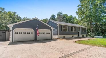 7916 TWIN OAKS DR, SPOTSYLVANIA, Virginia 22551, 4 Bedrooms Bedrooms, 15 Rooms Rooms,3 BathroomsBathrooms,Residential,For sale,7916 TWIN OAKS DR,VASP2027782 MLS # VASP2027782