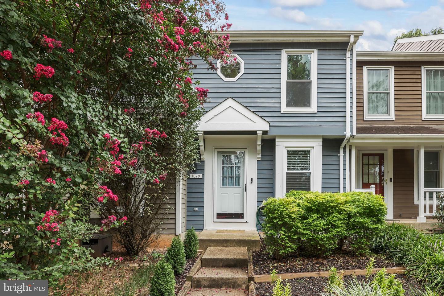 1679 POPLAR GROVE DR, RESTON, Virginia 20194, 2 Bedrooms Bedrooms, 4 Rooms Rooms,1 BathroomBathrooms,Residential,For sale,1679 POPLAR GROVE DR,VAFX2202532 MLS # VAFX2202532