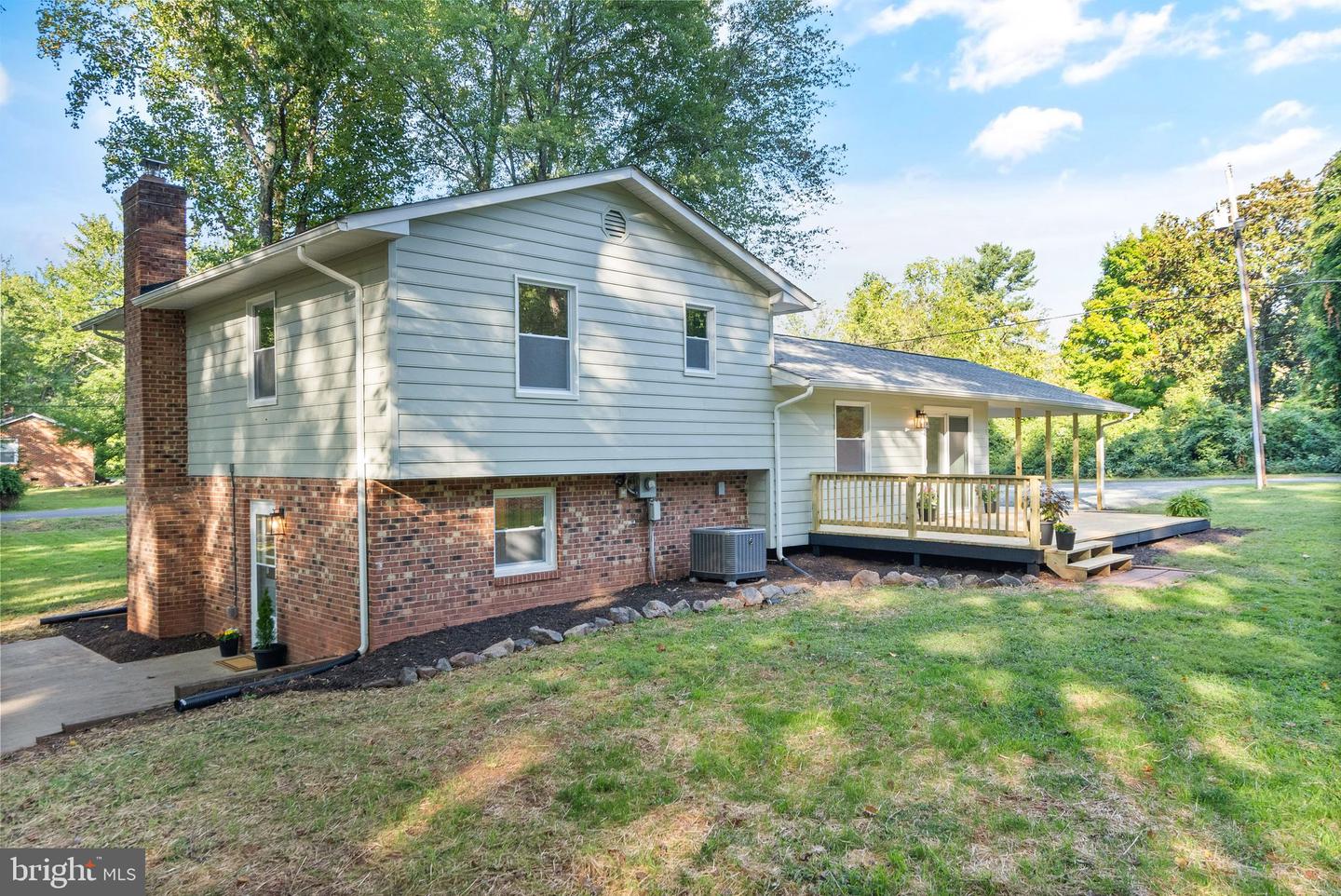 11900 MOLAIR RD, MANASSAS, Virginia 20112, 3 Bedrooms Bedrooms, ,2 BathroomsBathrooms,Residential,For sale,11900 MOLAIR RD,VAPW2079996 MLS # VAPW2079996