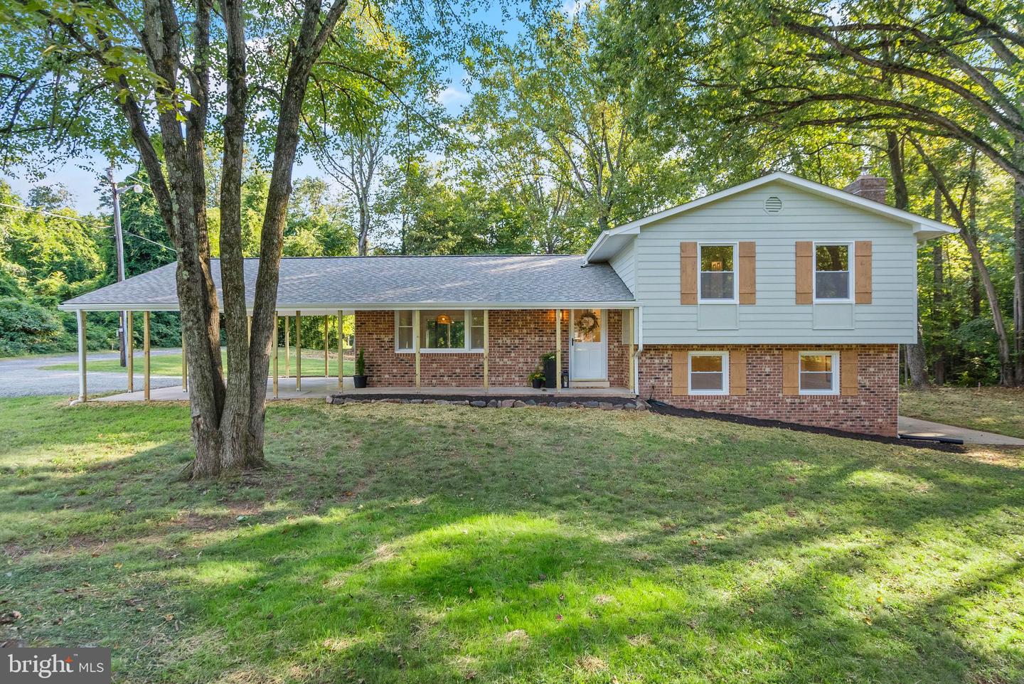 11900 MOLAIR RD, MANASSAS, Virginia 20112, 3 Bedrooms Bedrooms, ,2 BathroomsBathrooms,Residential,For sale,11900 MOLAIR RD,VAPW2079996 MLS # VAPW2079996