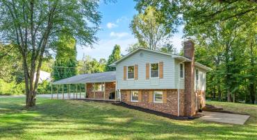 11900 MOLAIR RD, MANASSAS, Virginia 20112, 3 Bedrooms Bedrooms, ,2 BathroomsBathrooms,Residential,For sale,11900 MOLAIR RD,VAPW2079996 MLS # VAPW2079996